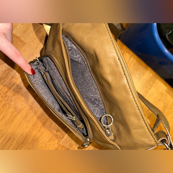 Ricardo - Beverly Hills Crossbody Bag - Picture 3 of 5